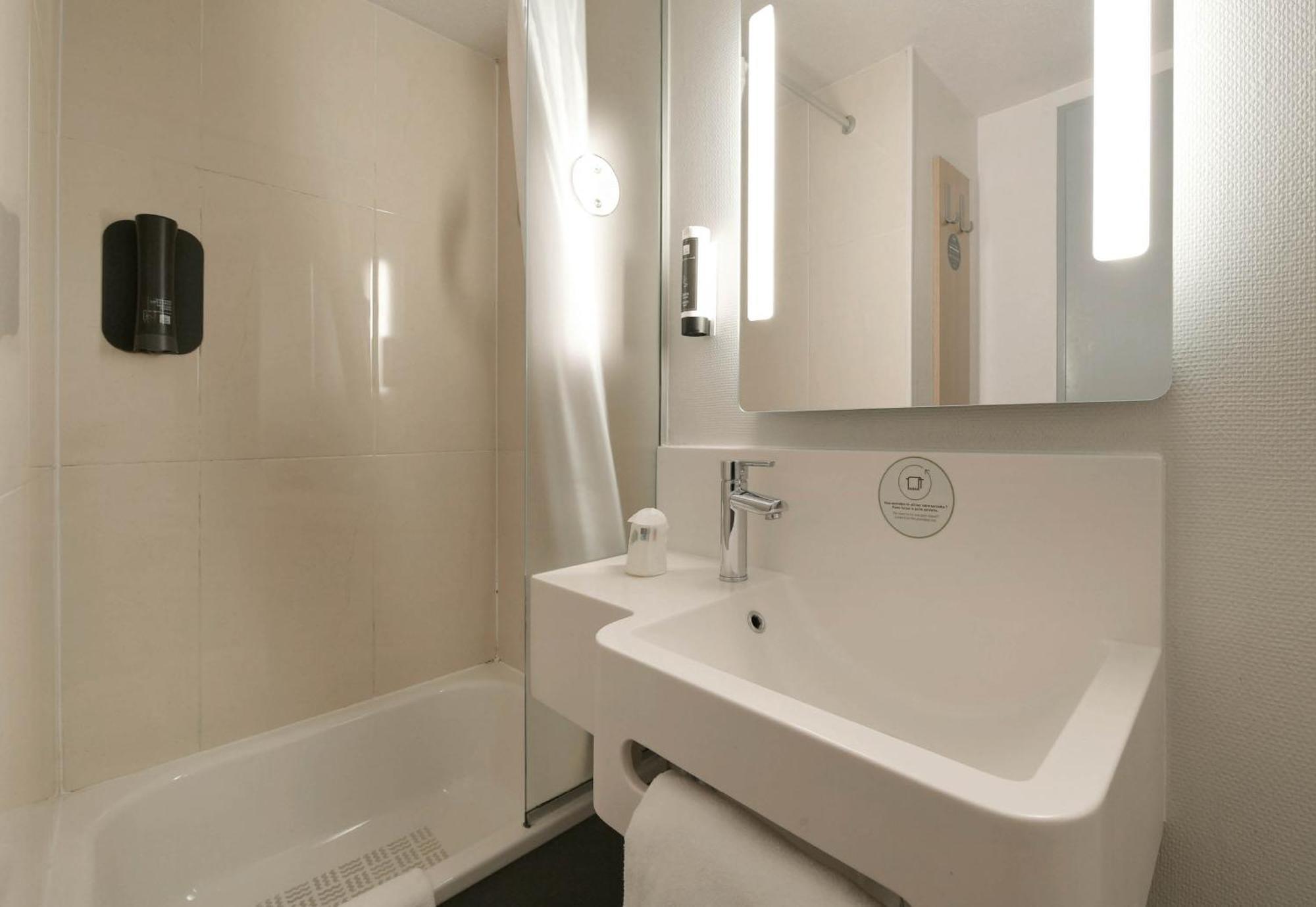 B&B Hotel Alencon Nord Ngoại thất bức ảnh